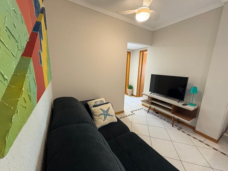 cód 154 - Excelente apartamento apenas 300m do mar