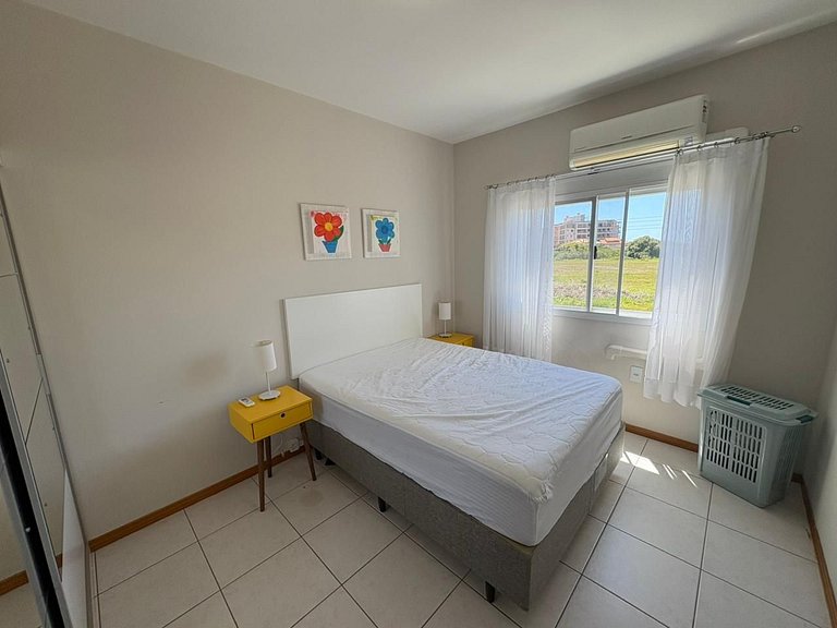 cód 154 - Excelente apartamento apenas 300m do mar