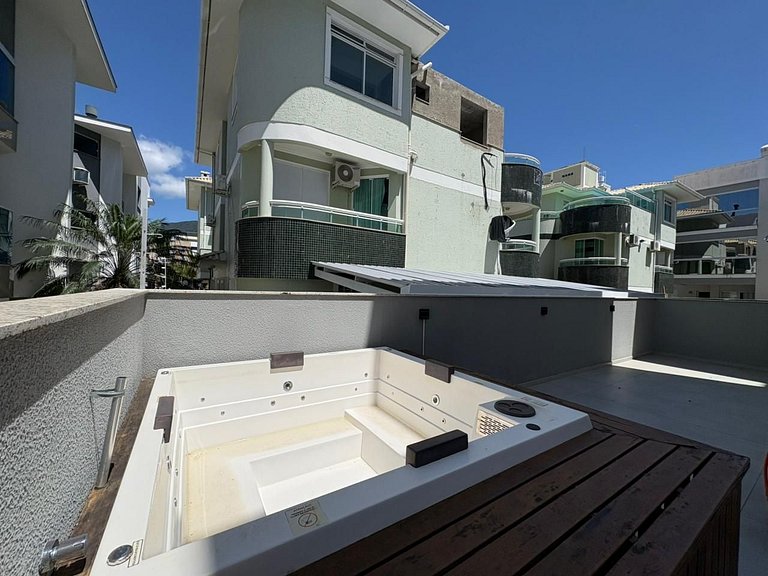 Cód 161 - Apartamento com Spa privativa a 100m do mar