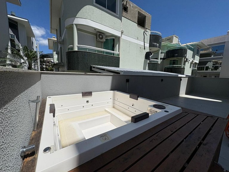 Cód 161 - Apartamento com Spa privativa a 100m do mar