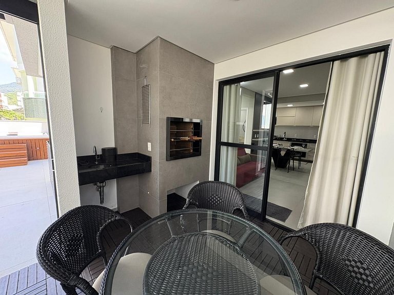 Cód 161 - Apartamento com Spa privativa a 100m do mar