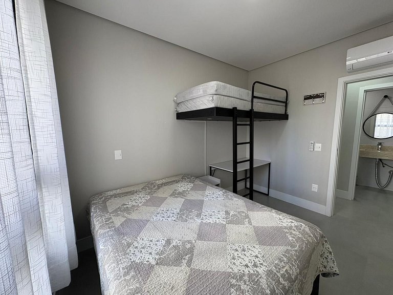 Cód 161 - Apartamento com Spa privativa a 100m do mar