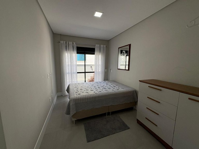 Cód 161 - Apartamento com Spa privativa a 100m do mar