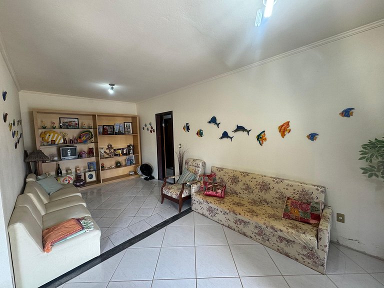 Cód 16 - Casa a pouco a metros do mar