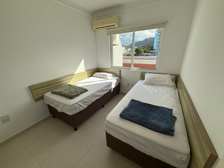 Cód 78 - Belo apartamento á 80m do mar