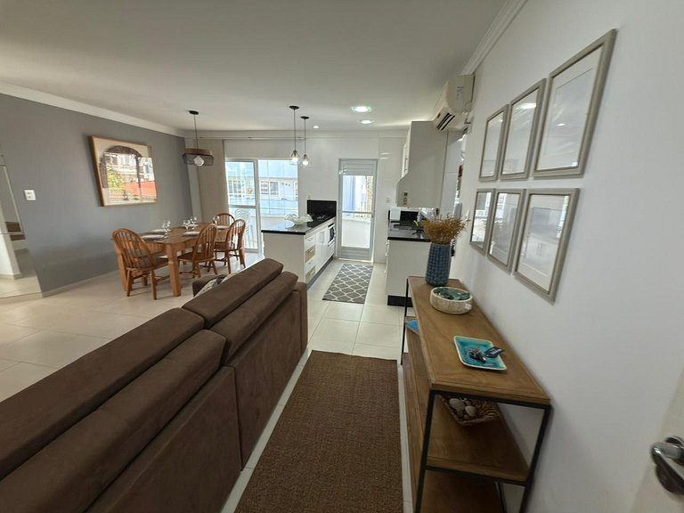 Cód 78 - Belo apartamento á 80m do mar