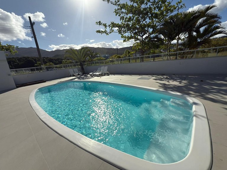 Cód 78 - Belo apartamento á 80m do mar