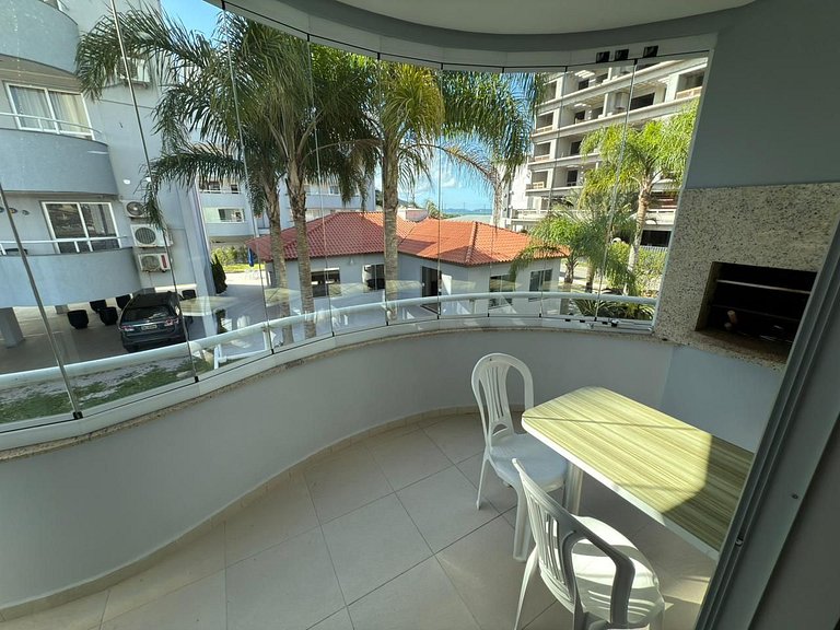 Cód 78 - Belo apartamento á 80m do mar