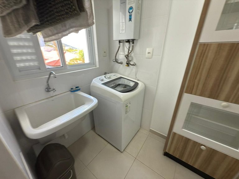 Cód 78 - Belo apartamento á 80m do mar