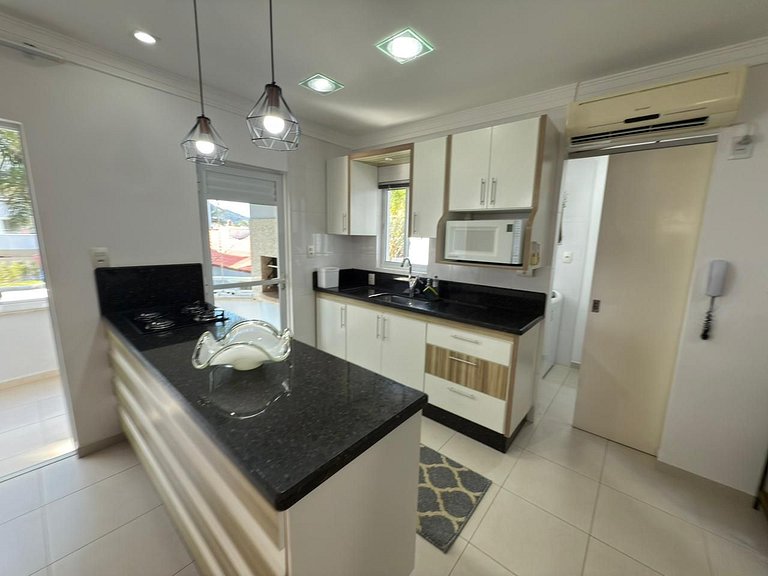 Cód 78 - Belo apartamento á 80m do mar