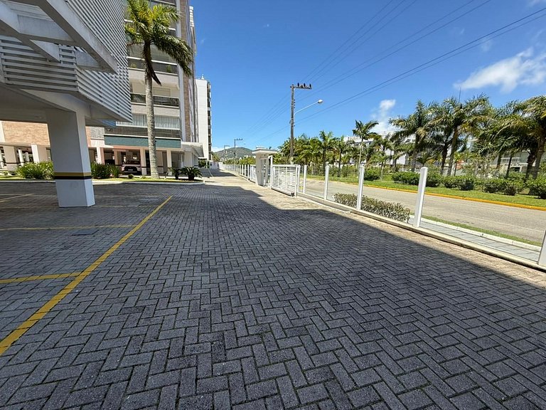 Cód 137- Belo apartamento de 3 suítes