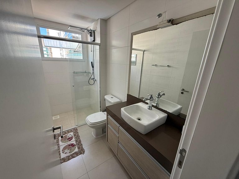 Cód 137- Belo apartamento de 3 suítes