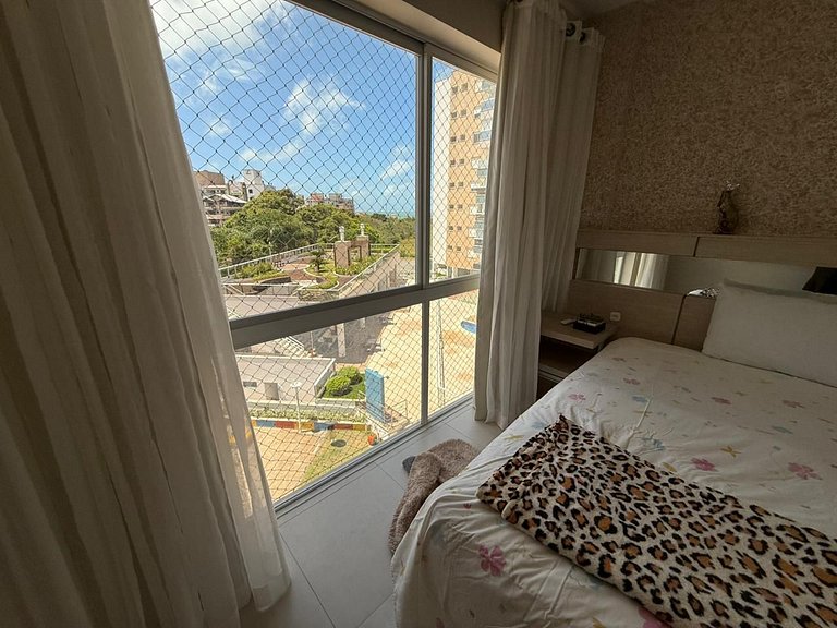 Cód 137- Belo apartamento de 3 suítes