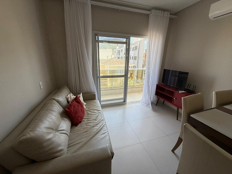 Cód 127 - Apartamento amplo a 500m da Praia de Palmas