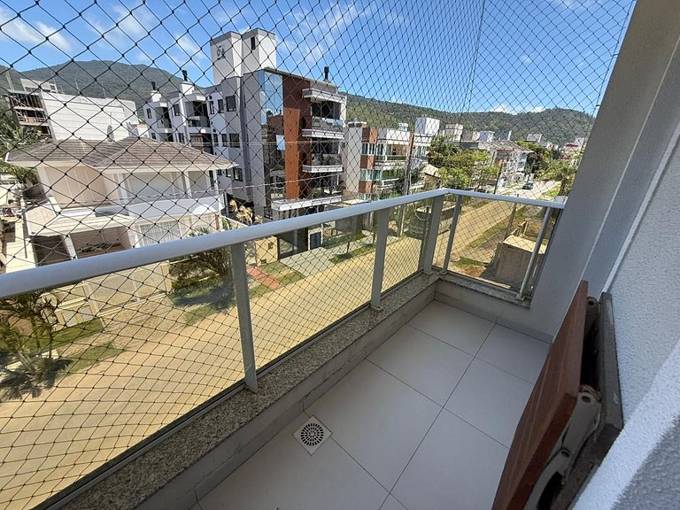 Cód 127 - Apartamento amplo a 500m da Praia de Palmas