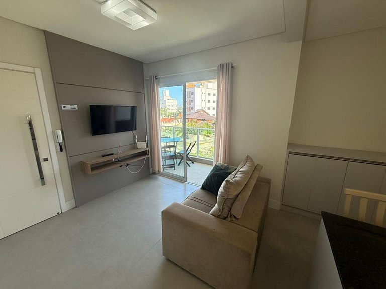 cód 152 - Excelente apartamento á 300m do mar!