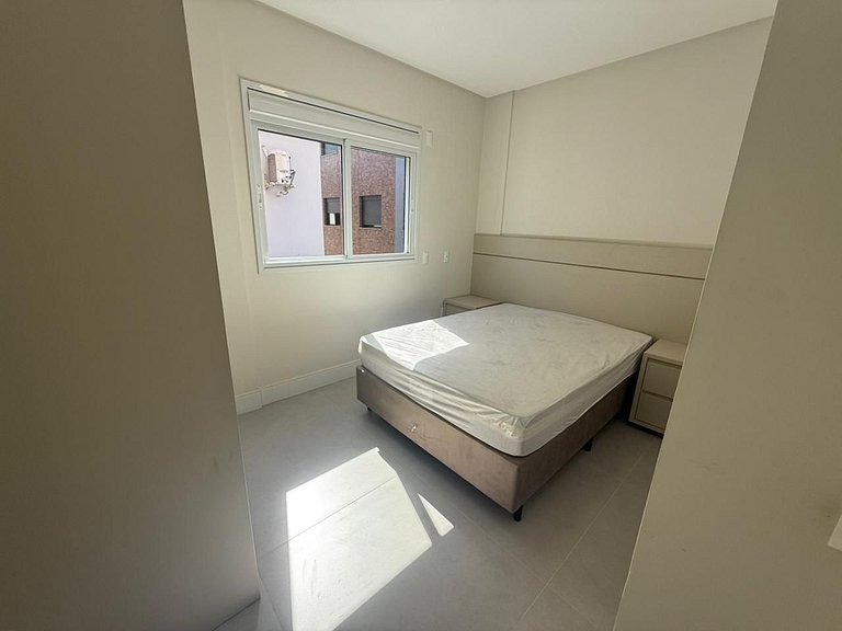 cód 152 - Excelente apartamento á 300m do mar!