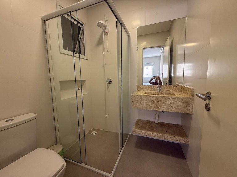 cód 152 - Excelente apartamento á 300m do mar!