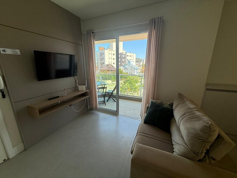 cód 152 - Excelente apartamento á 300m do mar!