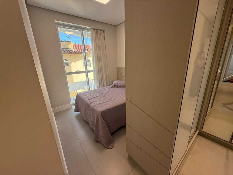 Cód 68 - Apartamento á 200m do mar