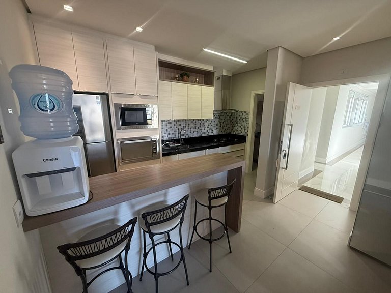 Cód 68 - Apartamento á 200m do mar