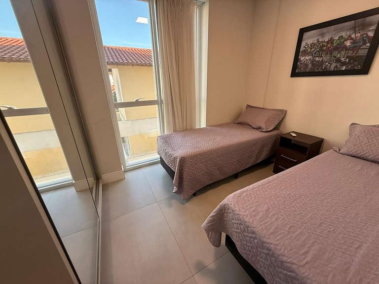 Cód 68 - Apartamento á 280m do mar