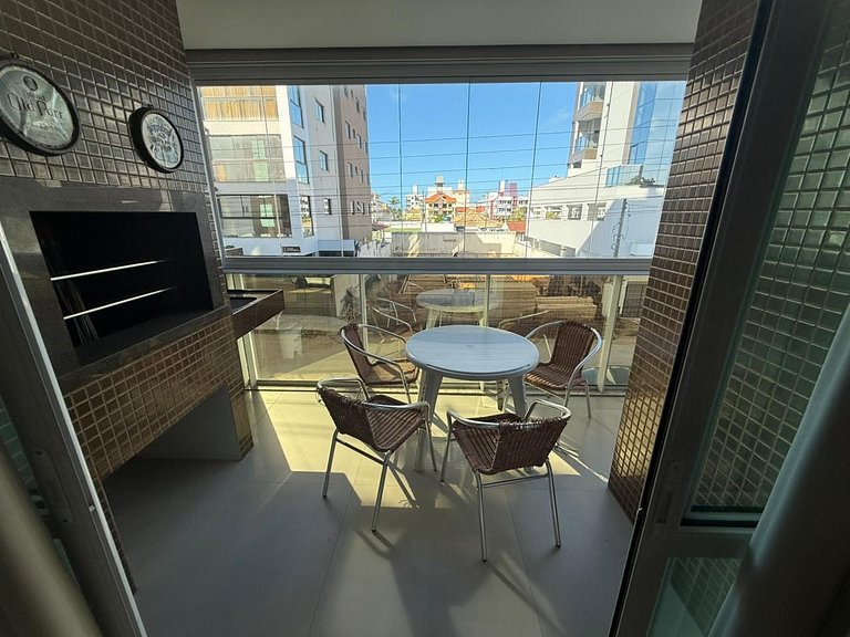 Cód 68 - Apartamento á 200m do mar