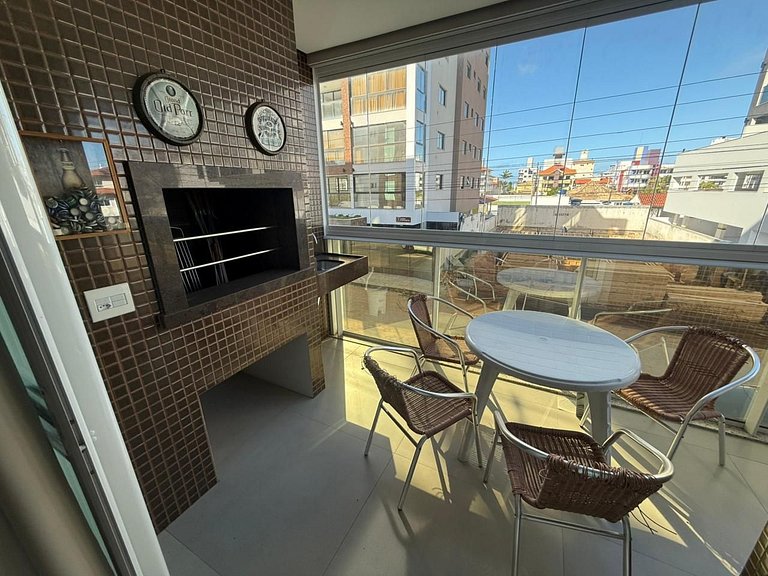 Cód 68 - Apartamento á 200m do mar