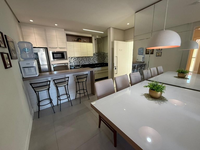 Cód 68 - Apartamento á 200m do mar