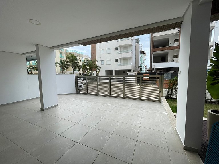 Cód 68 - Apartamento á 200m do mar