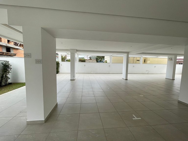 Cód 68 - Apartamento á 200m do mar