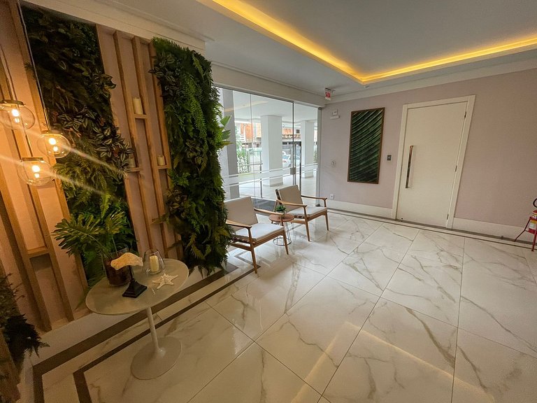 Cód 68 - Apartamento á 200m do mar