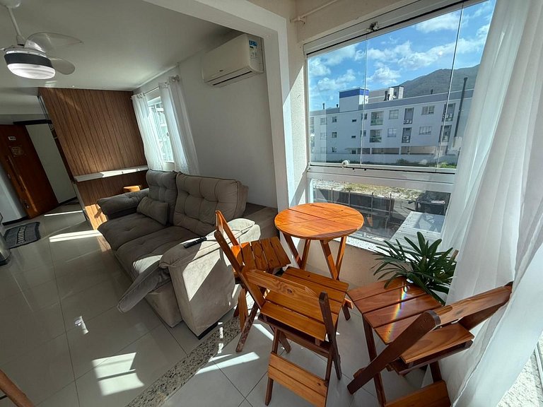 Cód 135 - Apartamento confortável com mobiliário sob medida