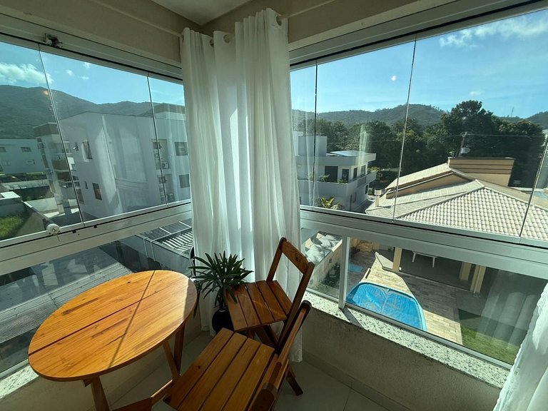 Cód 135 - Apartamento confortável com mobiliário sob medida