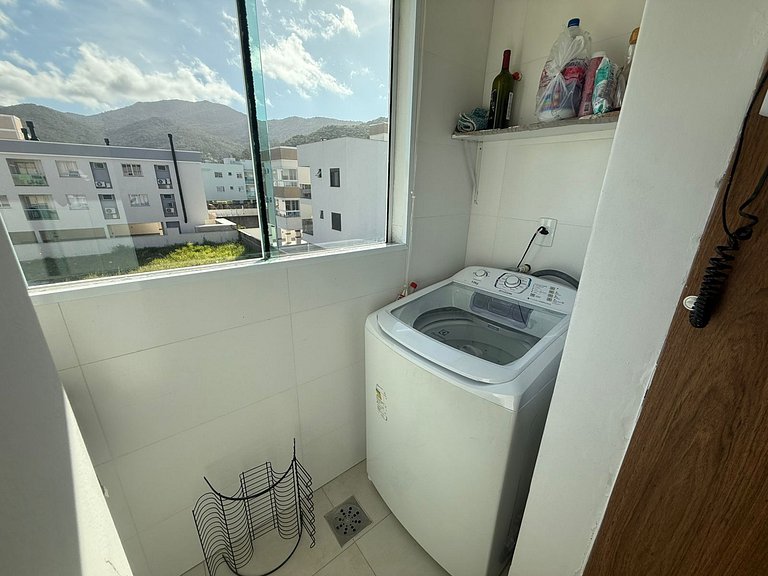 Cód 135 - Apartamento confortável com mobiliário sob medida