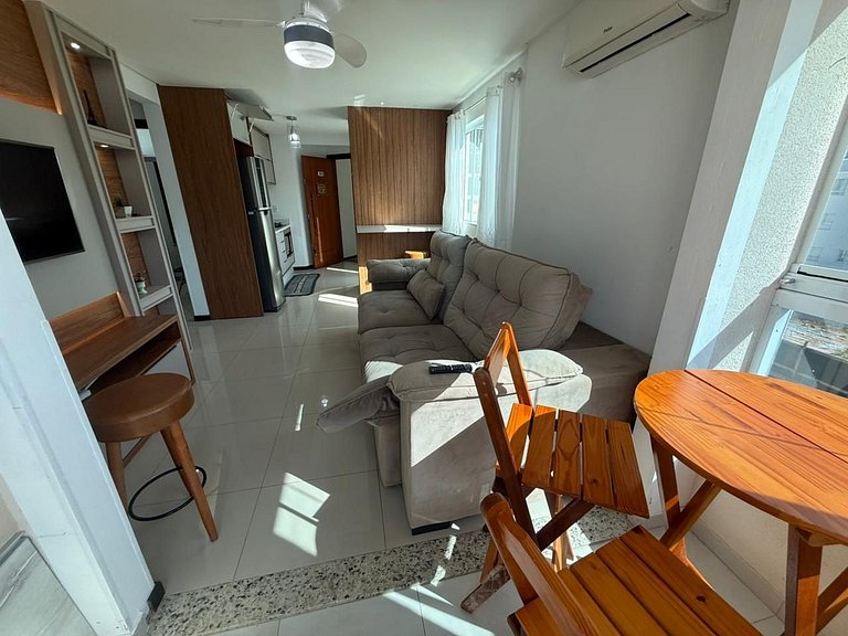 Cód 135 - Apartamento confortável com mobiliário sob medida