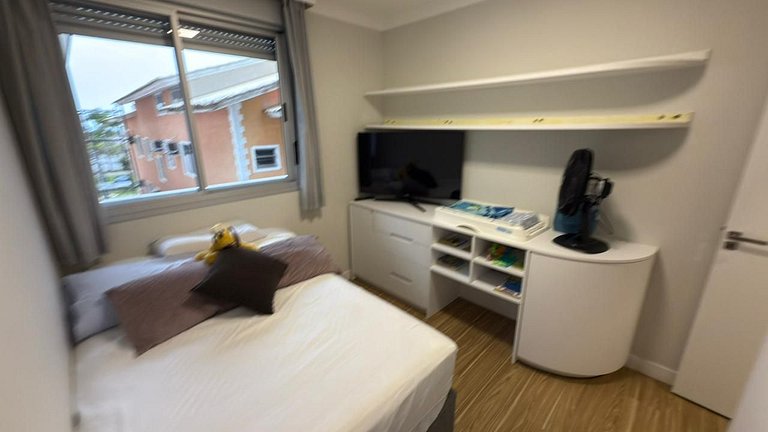 Cód 67 - Apto com 2 dorm no Arpoador Palmas