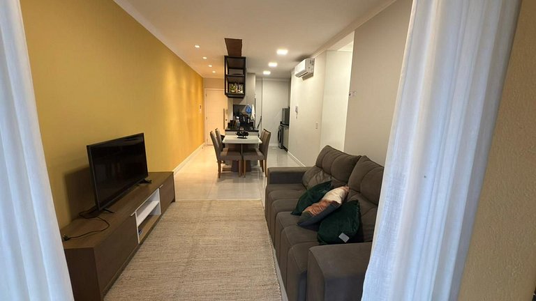 Cód 67 - Apto com 2 dorm no Arpoador Palmas