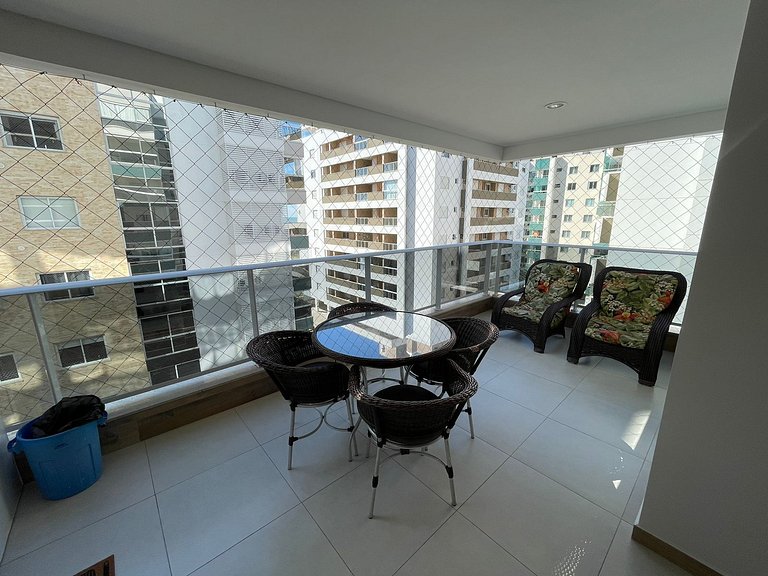 Cód 62- Apartamento de 3 suítes no Boulevard