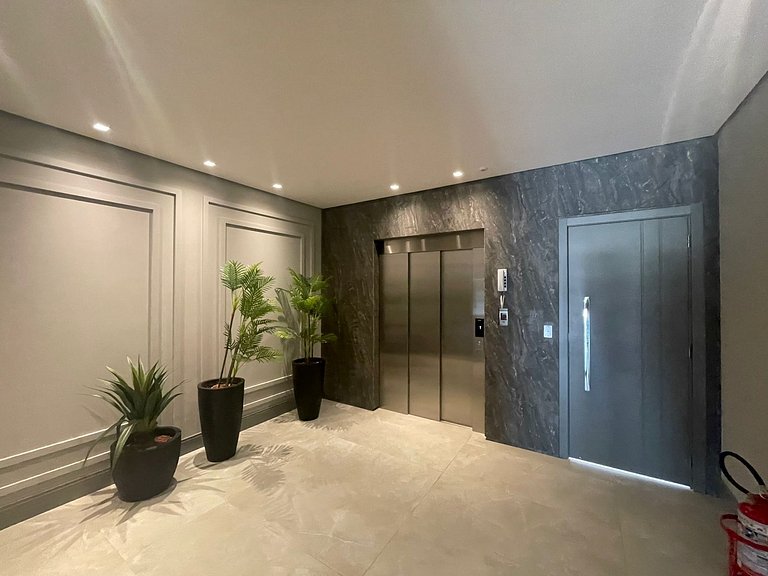 Cód 90 - Apartamento á 150m do mar