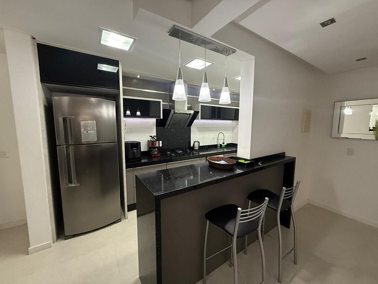 Cód 63 - Excelente apartamento de 2 suítes