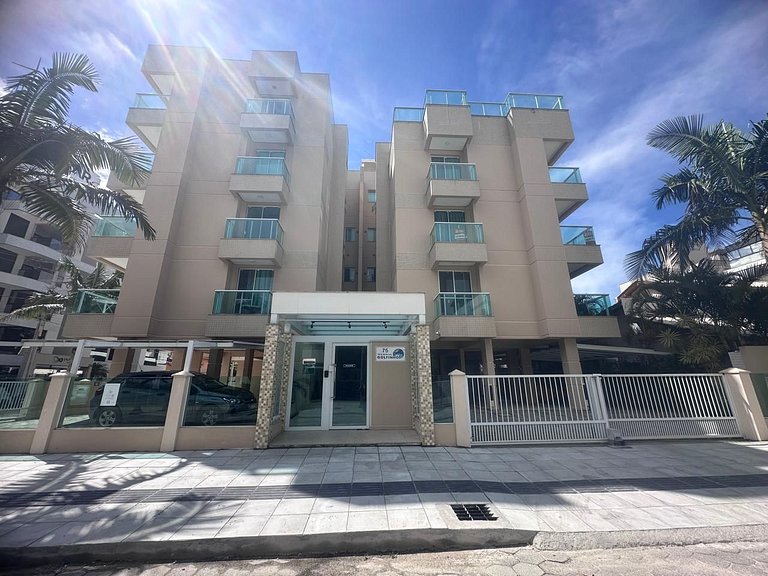 cód 81 - Apartamento de 3 dormitórios á 90m do mar.