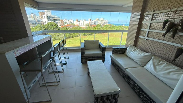 Cód 138- Apartamento com vista para o mar