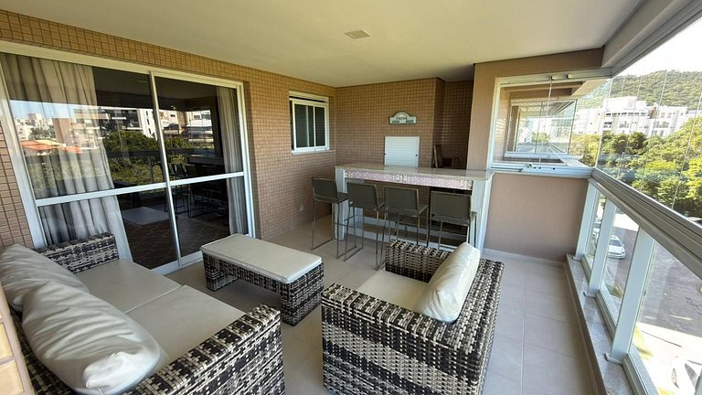 Cód 138- Apartamento com vista para o mar