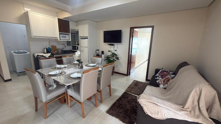 Cód 184- Apartamento aconchegante á 70m do mar.