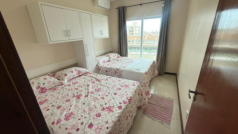 Cód 184- Apartamento aconchegante á 70m do mar.