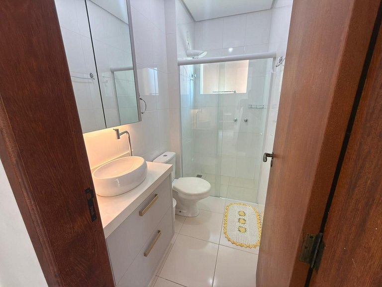 Cód 86 - Apartamento á 100m do mar