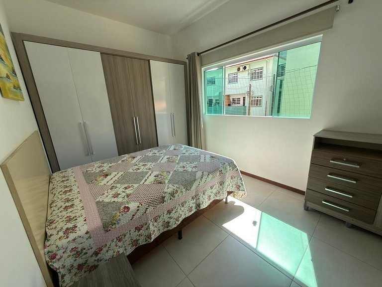 Cód 86 - Apartamento á 100m do mar