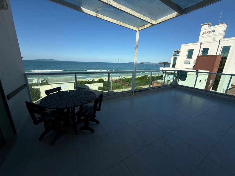 Cód 62- Cobertura com ampla vista para o mar.