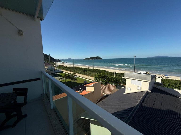 Cód 62- Cobertura com ampla vista para o mar.